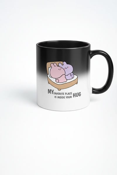 Magische Mok 'Mijn Favoriete Plek is Jouw Knuffel' - Warmtegevoelige Mok met Schattige Konijnen voor Liefdevolle Momenten