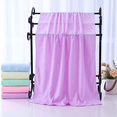 Grote Badhanddoek – 70 x 140 cm – Dikke Badhanddoek met Reliëf van Beer – Zacht & Absorberend – Geschikt voor Beauty Salon, Strand of Dagelijks Gebruik – Paars