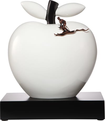 Goebel - Studio 8 | Decoratief beeld / figuur Appel - Adventure and Freedom | Porselein - 28cm - Limited Edition