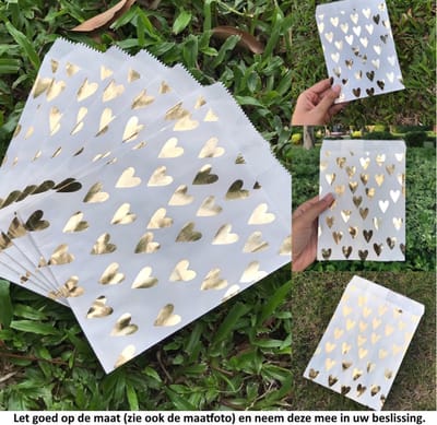 Papieren Zakjes - Met gouden hartjes – 25 Stuks – Wit – 13 x 18 cm – Gift Bag – Geschenkzakjes – Cadeau – Cadeauzakjes - Fournituren - Traktatie - Snoep - Koek