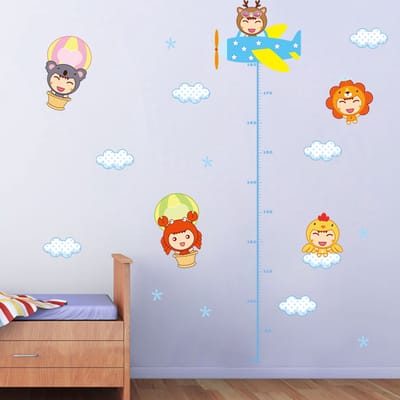 Decoratieve muurstickers, zelfklevende groeimeter voor kinderen verkleed als dieren.