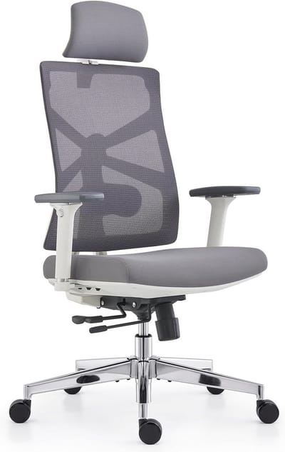 Ergonomische bureaustoel met hoge rugleuning, verstelbare zitdiepte en 4D-armleuningen