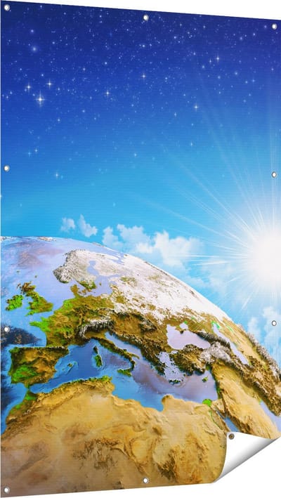 Gards Tuinposter Aarde vanuit de Ruimte op Europa - 100x150 cm - Tuindoek - Tuindecoratie - Wanddecoratie buiten - Tuinschilderij