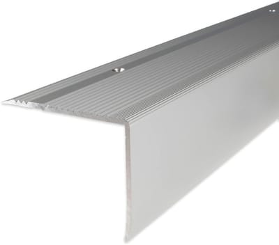 Trapneus Geanodiseerd Aluminium 69mm Zilver Geboord 2700mm Hoekprofiel