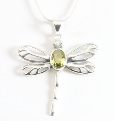 Opengewerkte zilveren libelle hanger met citrien aan ketting
