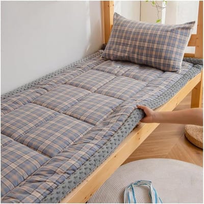 Japanse vloermatras - Oprolmat futon - Logeren en slapen - Opvouwbaar en draagbaar - 150 x 200 cm - Niet gespecificeerd