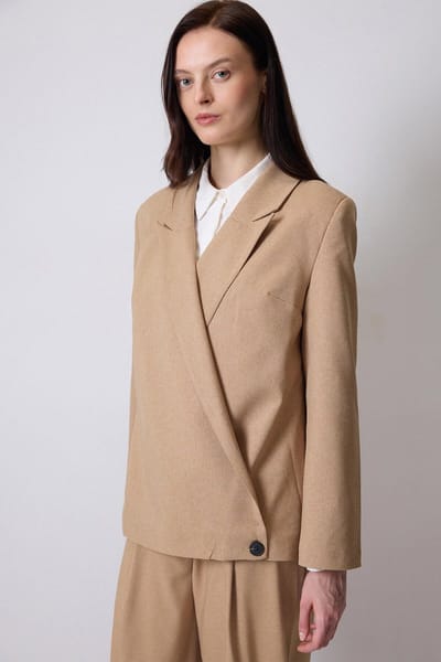 Touché Privé - Double-breasted blazer met schoudervullingen - Camel - Dames