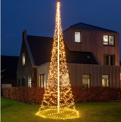 Anna's Collection Vlaggenmast kerstboom met ster - verlichting - 1240 leds - D200 x H600 cm - klassiek