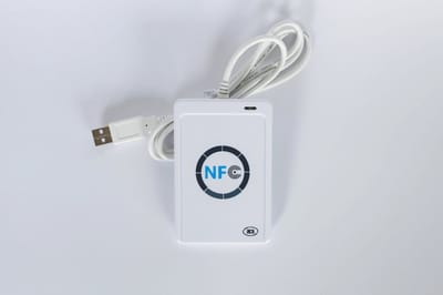 ACS ACR122U - nfc/rfid-kaartlezer en writer - usb - wit