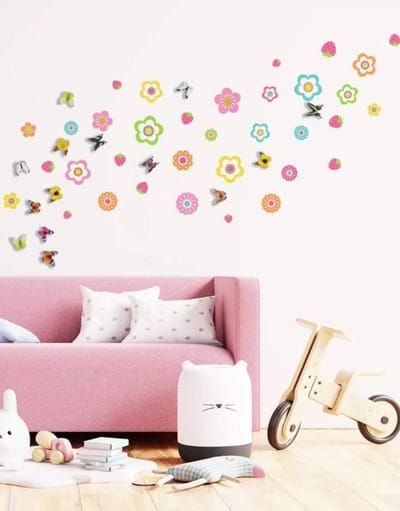 Muursticker - Raamsticker Bloem / Bloemen / Bloemetjes en aardbeien en Vlinders - Muur Sticker / Raam sticker Keuken – Handgeschilderd | Kinderkamer | Jongens – Meisjes – Baby | Decor - Poster | Verwijderbaar – Zelfklevend plakfolie | DH collection