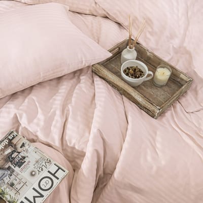 Boraboi ® Stijlvol en Modern Katoen-Satijnen 200x220 cm Luxe Dekbedovertrekset – Tweepersoons –Poeder Kleur,Gestreept (4-delig)