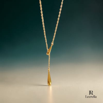 Leerella Goudkleurig RVS Druppel Ketting - Elegant Y-Design
