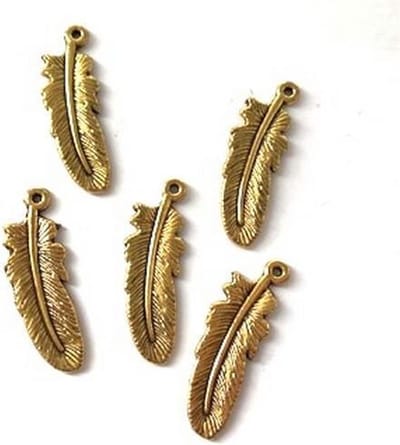 veertjes goudkleurig 5 stuks  - sieraden hanger