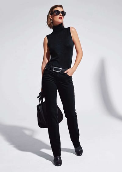 MADELEINE M-Jeans, Wijd M-jeans in recht model met logo-borduursel