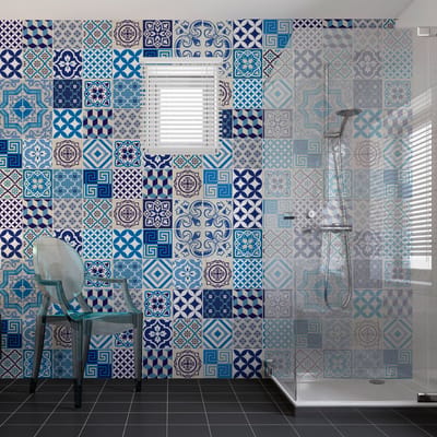 Zelfklevende muurstickers in tegelpatroon voor keuken en badkamer - 60 cementtegelstickers, Azulejos-design, hortensia-patroon - 60 stickers, 20x20 cm