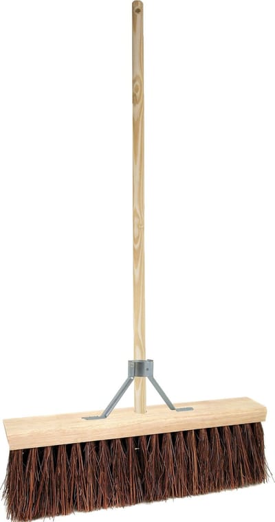 Betra Buitenbezem - FSC hout - natuurvezel - hard - 45 x 140 cm