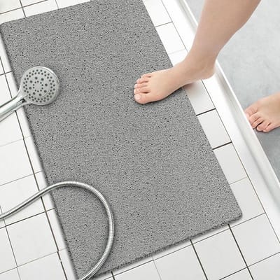 SONGZIMING Zachte getextureerde badmat antislip, comfortabele badmatten met afvoer, PVC-loofah douchematten voor natte ruimtes, sneldrogend, 32x17 inch (grijs)