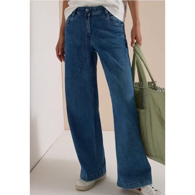 Jeans met High Waist en Flared pijpen in een Loose Fit pasvorm