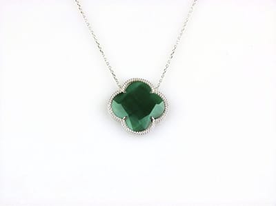model Fiori klein ketting in zilver donkergroene klaver