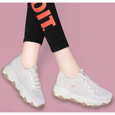 Zomer Nieuwe Mode Sneaker Comfortabele Casual Damesschoenen Zachte Zool Trendy Fly Woven Mesh Mama Schoenen 40 white
