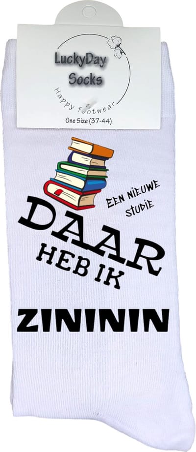 Zininin - Studie Sokken - Studeren - Onderwijs - Opleiding volgen - Cursus - Schoolopleiding - Witte sokken met tekst - grappige sokken - leuke dames en heren sokken - moederdag - vaderdag - Sokken waar je vrolijk van wordt - Maat 37-44