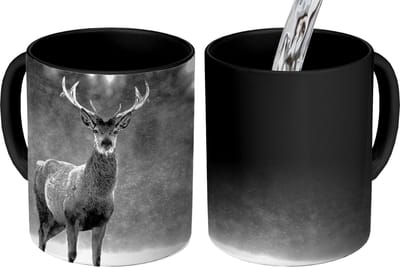 Magische Mok - Foto op Warmte Mokken - Koffiemok - Dieren - Hert - Winter - Zwart - Wit - Magic Mok - Beker - 350 ML - Theemok