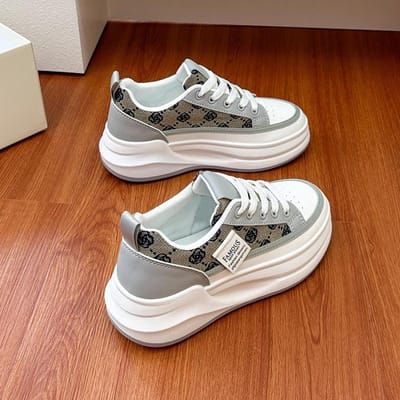 Dames Boardschoenen Dikke Zool Lichtgewicht Casual Damesschoenen Lente Nieuw Mesh Ademend en Eenvoudig Studenten Mode Schoenen 40 white