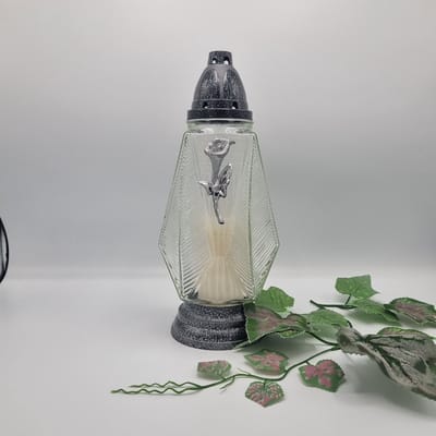 Herdenkingslicht - R418c - Calla - Zilver - Grafkaars – Graflicht – Graflantaarn – Grafdecoratie - Windlicht