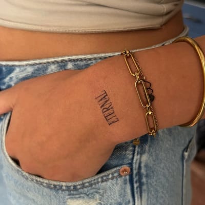 Tijdelijke tattoo eternal | Neptattoo volwassenen | Tijdelijke tattoo voor volwassenen | Temporary tattoo | Plaktattoos voor volwassenen | Neptattoos | Probeer zorgeloos een tattoo | tattforaweek