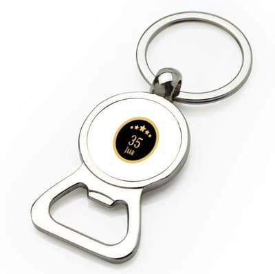 Akyol - 35 jaar flesopener - Hoera 35 jaar - iemand die 35 jaar is geworden of 35 jaar lang een relatie hebben of getrouwd zijn - verjaardagscadeau - verjaardag - cadeau - kado - geschenk - gift - relatie - trouwdag - jubileum - 9 bij 3 cm