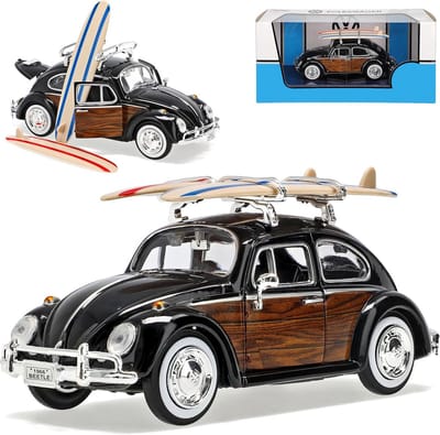 Modelauto Kever Zwart met Houten Design en Surfplank Schaal 1:24