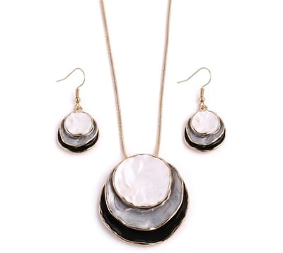 Goudkleurige ketting met ronde hanger en oorbellen voor dames – sieradenset met meerlaagse schijven in zwart, grijs en wit