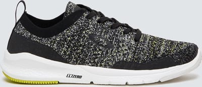 Hardloopschoenen Oakley maar 42.5 Oakley EV Zero Edge Jet Black Maat 9 Unisex met een buitenzool die zorgt voor superieure ondersteuning bij elke stap- grijs