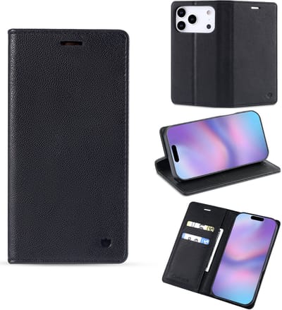 Casemania Hoesje Geschikt voor Apple iPhone 17 Pro - Onyx Black - Dunne Bookcase met Pasjeshouder - Slim Wallet Case van Lederlook met Fijne Nerf en Rijke Glans - Zwart
