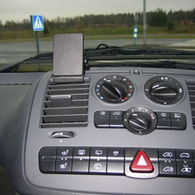 Brodit center mount v. MB Viano 04-