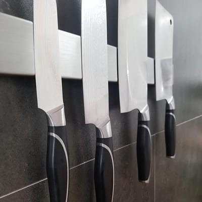 Magnetische messenstrip van 30 cm, zelfklevend en zonder boren, roestvrij staal, voor veilige opslag van keukenmessen en keukengerei