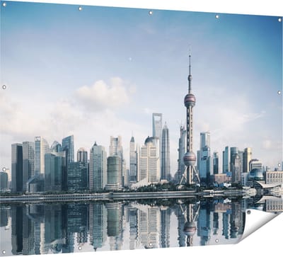 Gards Tuinposter Shanghai Skyline in China - 160x120 cm - Tuindoek - Tuindecoratie - Wanddecoratie buiten - Tuinschilderij