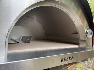 BEEK - Classico 70 - pizzaoven inclusief Hoes Pizzaschep en ovenborstel - houtgestookt - Rood - tot 2 pizza's tegelijk