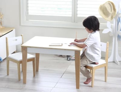 BeBoonz Basic kindertafel en stoeltjes. Kindertafeltje met stoeltjes van hout - 1 tafel en 2 stoelen voor kinderen- Kleurtafel-Speeltafel/Knutseltafel/Kinderzetel/Tekentafel- Zitgroep set. Kinderspeelhoek voor je kind
