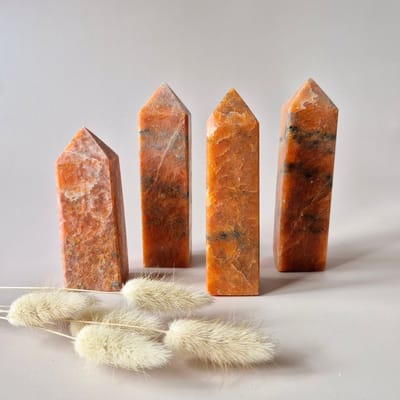 Edelsteen Oranje Calciet toren – motivatie, levenskracht & creativiteit 100-500gram