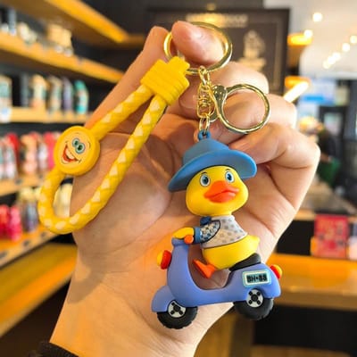 Kleine Eend Sleutelhanger Eend Cartoon Schattig Koppel Gepersonaliseerde Cadeaus Y2k Mode Speelgoed Anime Vriend Vriendin Poppenkast Student Cadeau Cadeau yellow