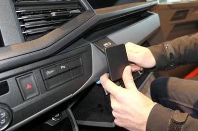 Brodit ProClip houder geschikt voor Volkswagen T6.1 2020-2024 / Caravelle 6.1 2021-2024 Angled mount