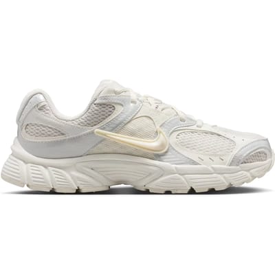 Nike V5 RNR Sneakers Dames - Beige - Maat 39 - Mesh/Synthetisch