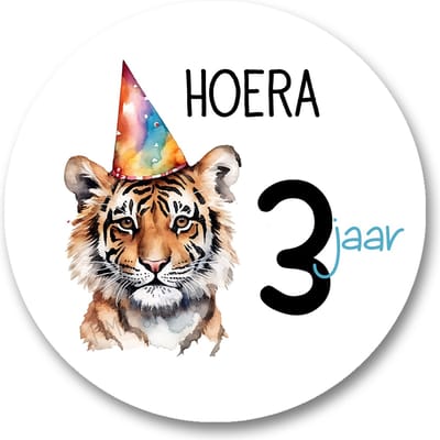 Traktatiesticker Hoera 3 jaar Tijger | Traktatie Sticker | Tijger sticker | 40 mm | Sluitzegel Feest | Sluitsticker | Chique inpakken | Traktatie - Verjaardag - Feest - Kinderfeest - Traktatiestickers Pimp Studio