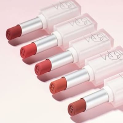 BOM - Cloud Blur Lipstick - 5 Colors #01 Bitter Rose