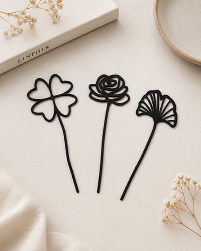 Skushy 2x Boekenlegger - met Bloemendesign - Bladwijzer voor Boeken - Uniek Cadeau voor Lezers - Decoratieve Bladwijzer - Leesmarkering - Boekaccessoire - Leescadeau - Boekensteun - Boekenlegger - Boekenleggers Om In Te Kleuren