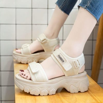 Chaussures de papa, sandales pour femmes, semelles épaisses, muffin d'été, semelles souples, chaussures de sport et de plage 40 beige