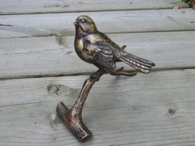 Bronzen Beeld Vogel op Tak