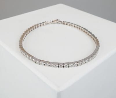 Christian wit goud zirkonia armband
