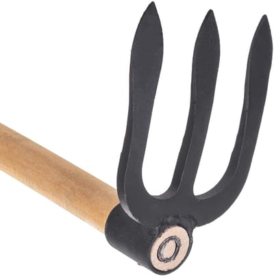 Husby gesmede schoffel, driepuntig, 15 x 12 cm, met steel